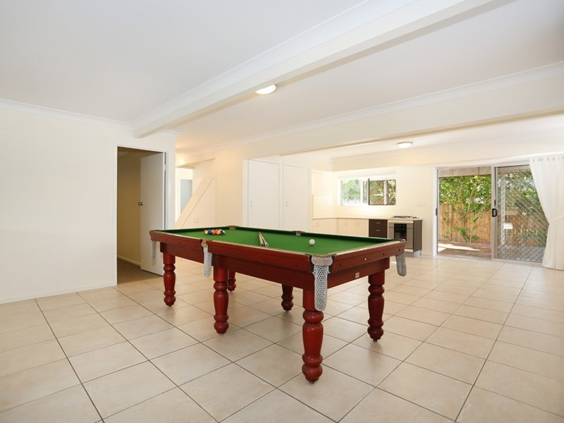 27 Knowles Street, Auchenflower QLD 4066