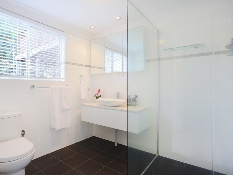 27 Knowles Street, Auchenflower QLD 4066