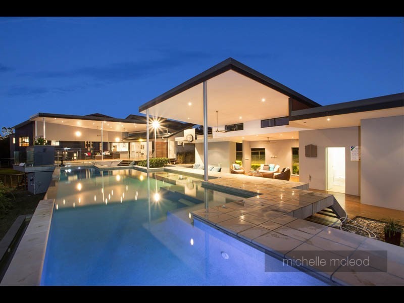 16 Osna Place, Pullenvale QLD 4069