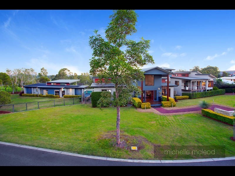 16 Osna Place, Pullenvale QLD 4069