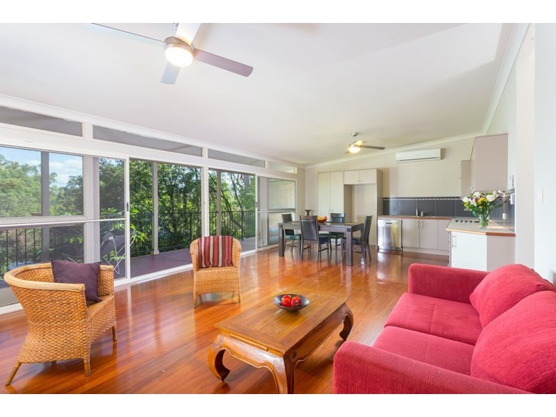153 Jesmond Road, Indooroopilly QLD 4068