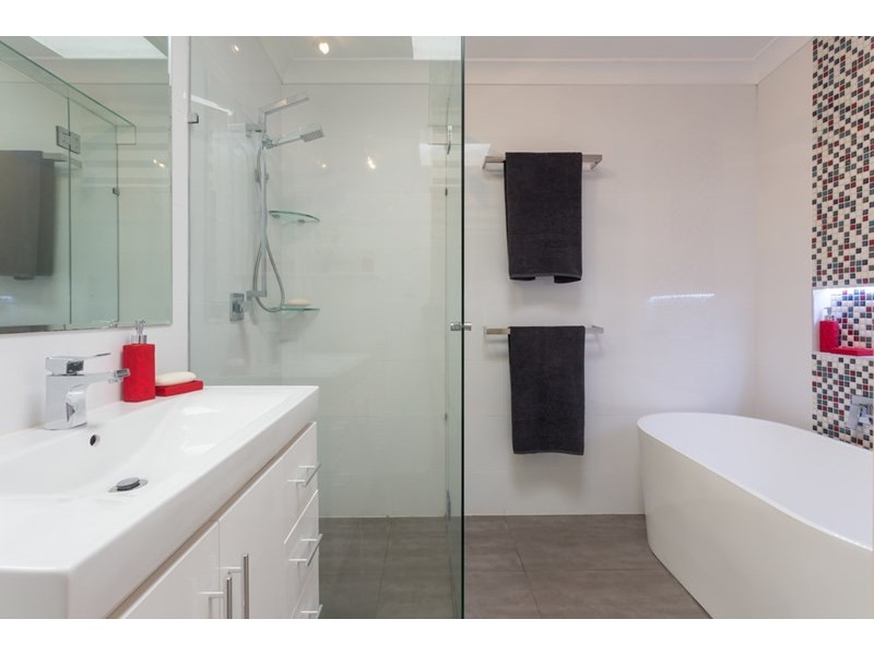 153 Jesmond Road, Indooroopilly QLD 4068