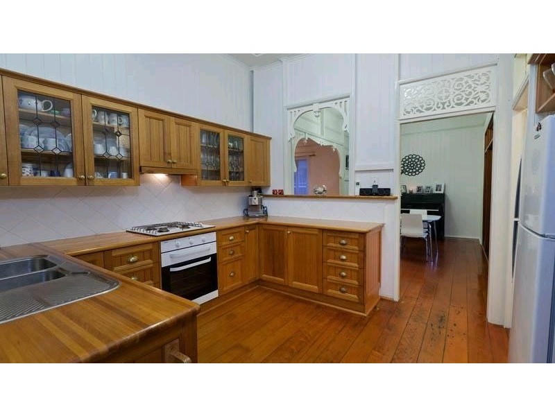 33 Dovercourt Road, Toowong QLD 4066