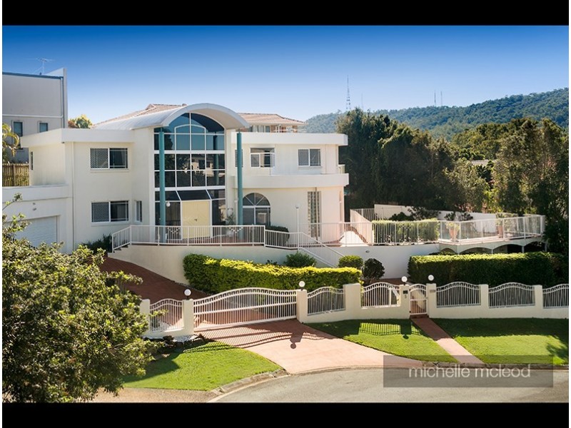 5 Kagoola Close, Chapel Hill QLD 4069