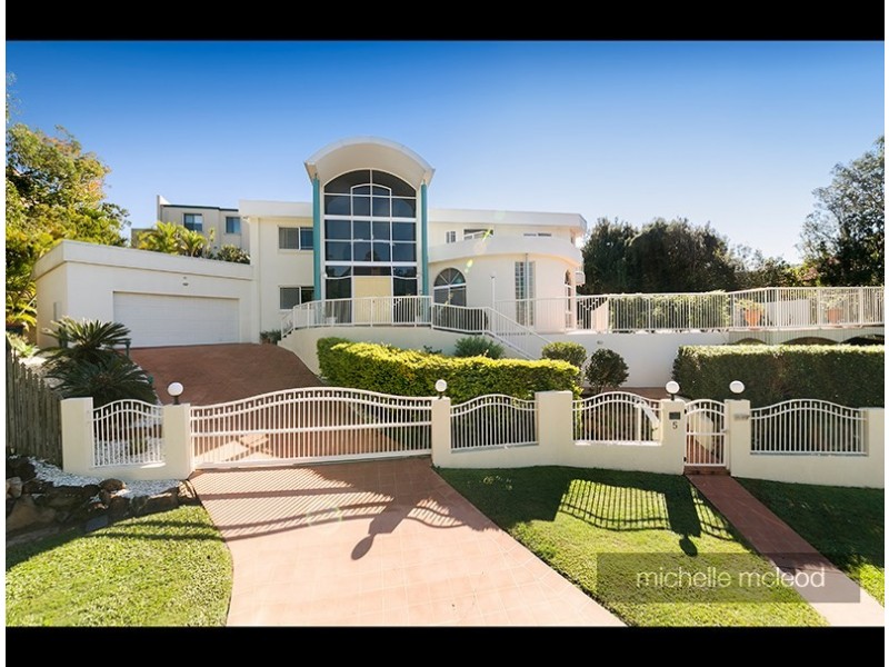 5 Kagoola Close, Chapel Hill QLD 4069