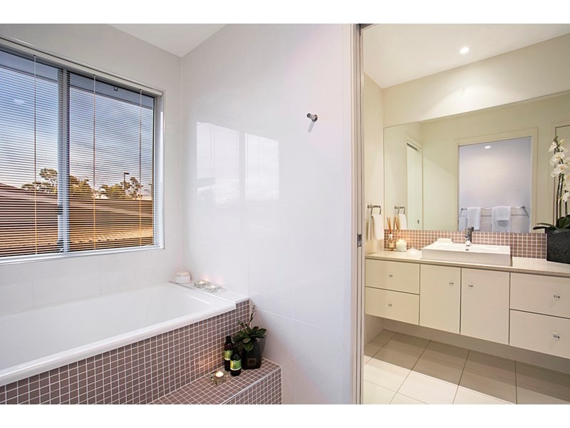 21 Debussy Place, Mount Ommaney QLD 4074