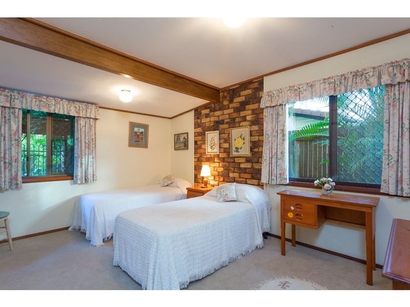 5 Talasea Street, Chapel Hill QLD 4069