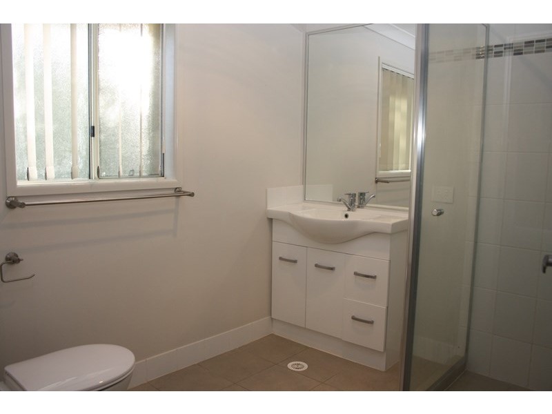 5 Margaret Court, Kenmore QLD 4069