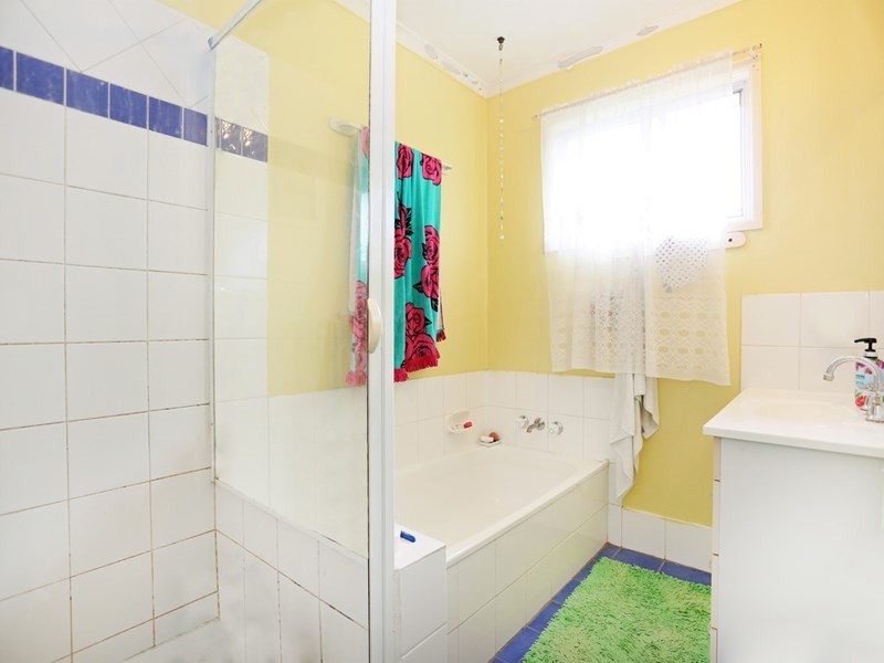 21 Zeil Street, Riverhills QLD 4074