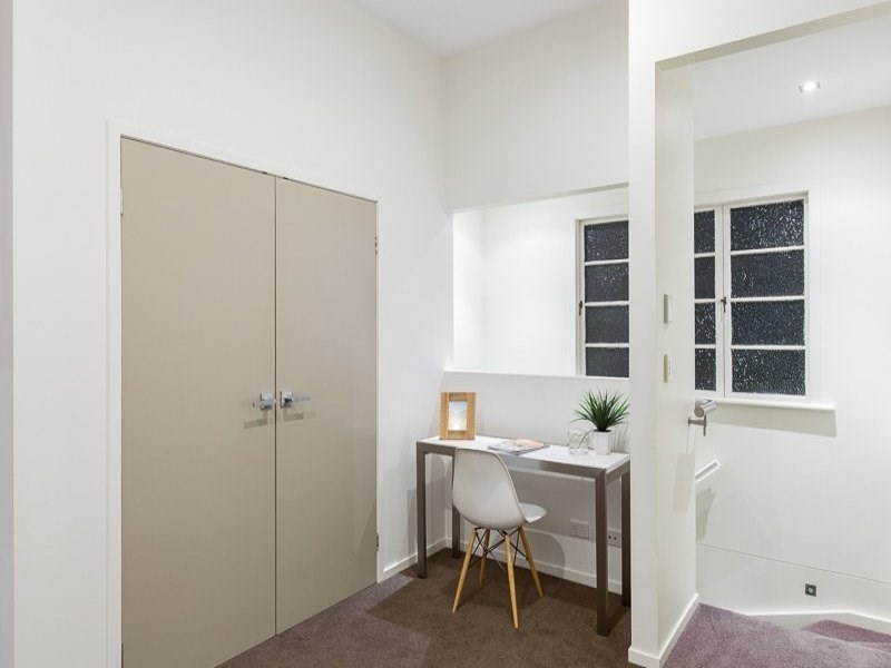 6 Aldridge Street, Auchenflower QLD 4066