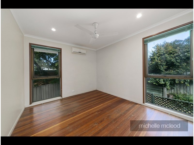 6 Goolman Street, Chapel Hill QLD 4069