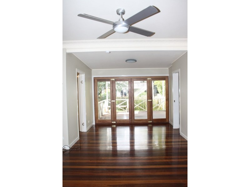 3 Telarah Street, Indooroopilly QLD 4068