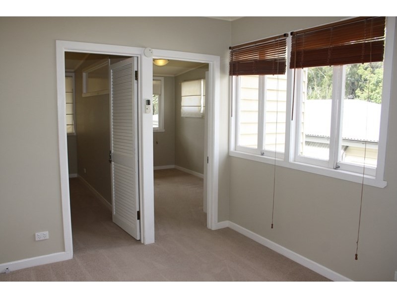 3 Telarah Street, Indooroopilly QLD 4068