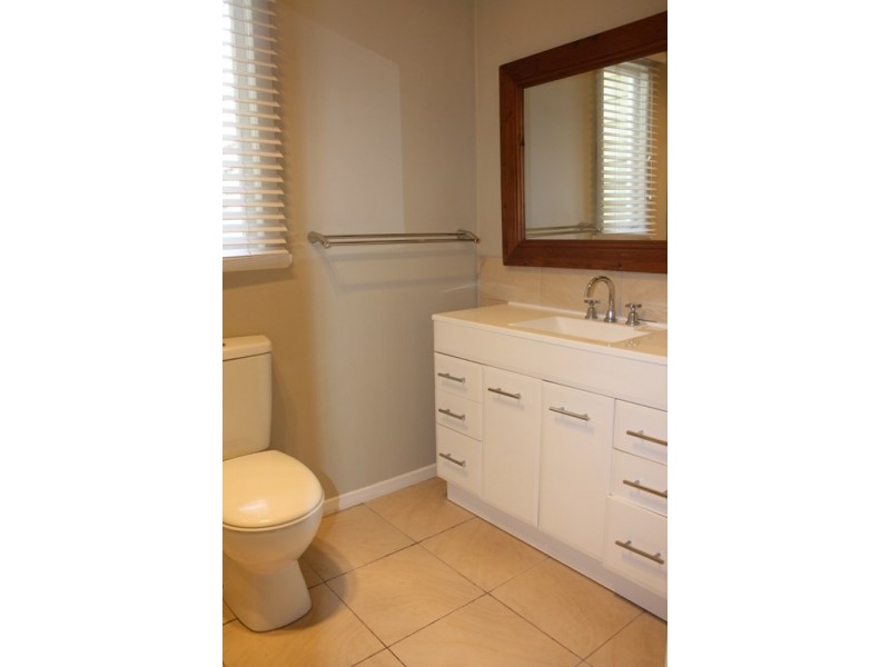 3 Telarah Street, Indooroopilly QLD 4068