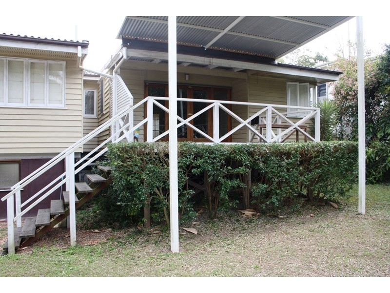 3 Telarah Street, Indooroopilly QLD 4068