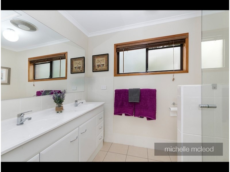 46 Halimah Street, Chapel Hill QLD 4069