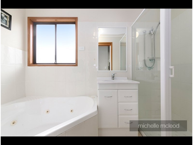 46 Halimah Street, Chapel Hill QLD 4069