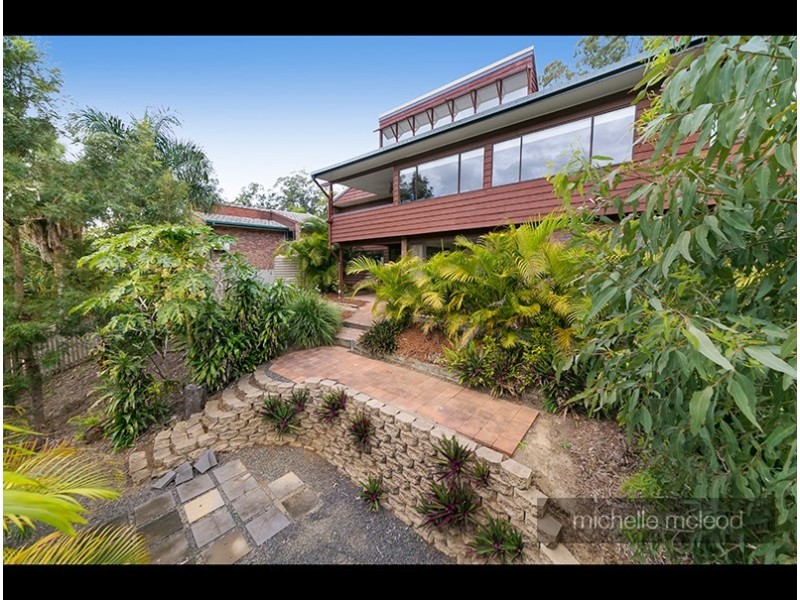 46 Halimah Street, Chapel Hill QLD 4069