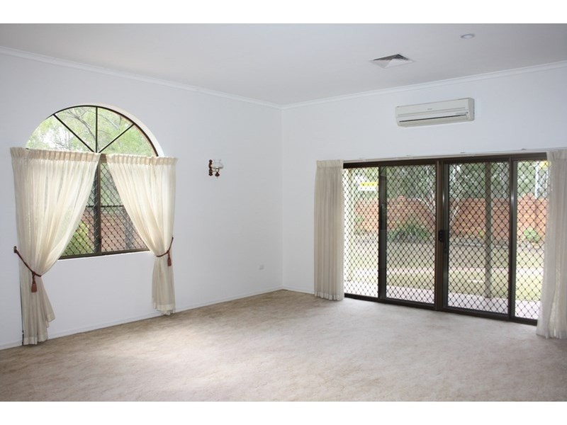 298 Dellamara Street, Chapel Hill QLD 4069