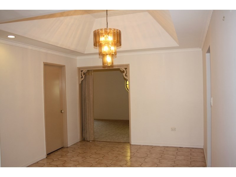 298 Dellamara Street, Chapel Hill QLD 4069