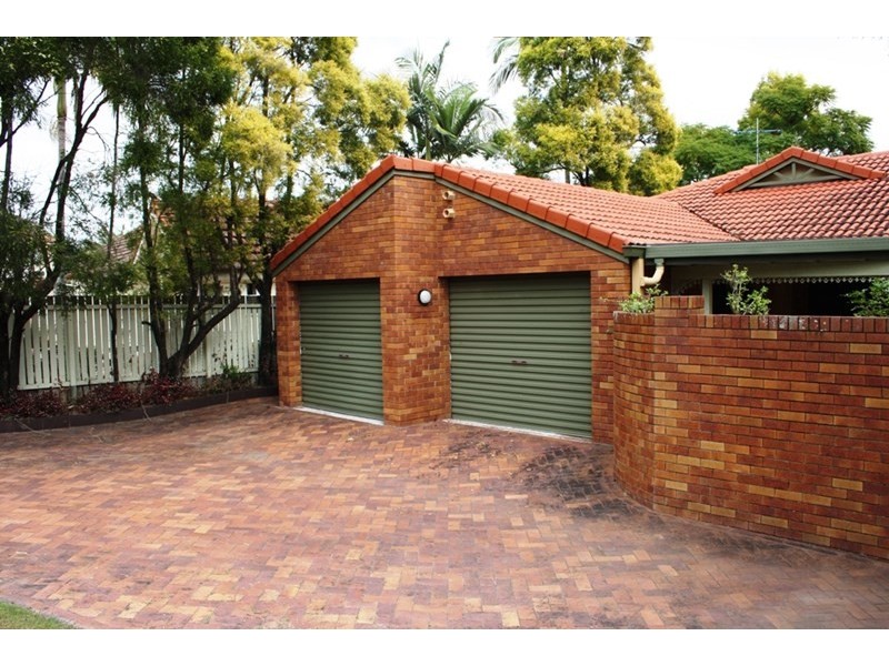 298 Dellamara Street, Chapel Hill QLD 4069