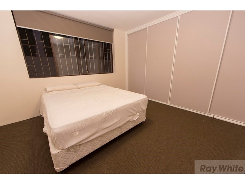 1/32 Sandford Street, St Lucia QLD 4067