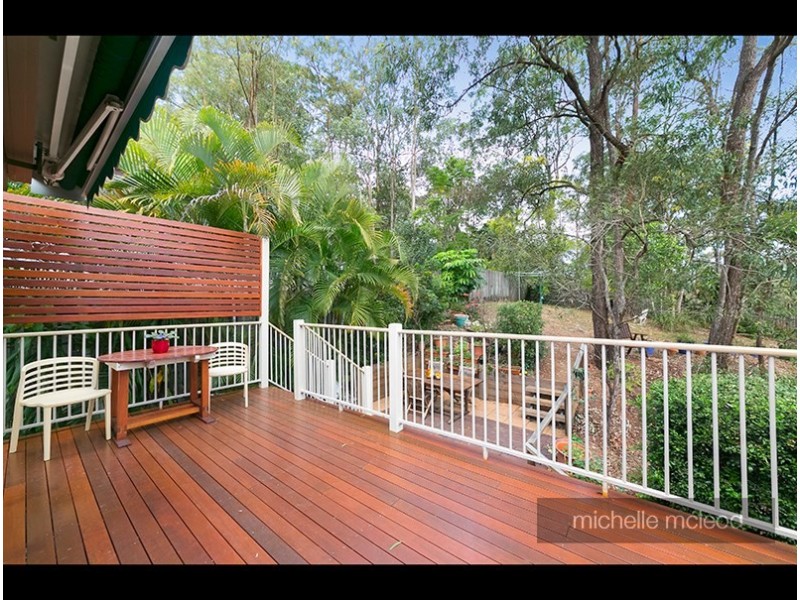 63 Cassandra Street, Chapel Hill QLD 4069