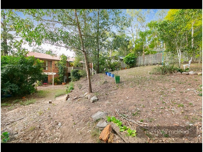 63 Cassandra Street, Chapel Hill QLD 4069