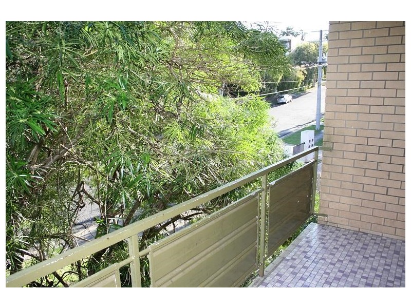 1/37 Elizabeth Street, Toowong QLD 4066
