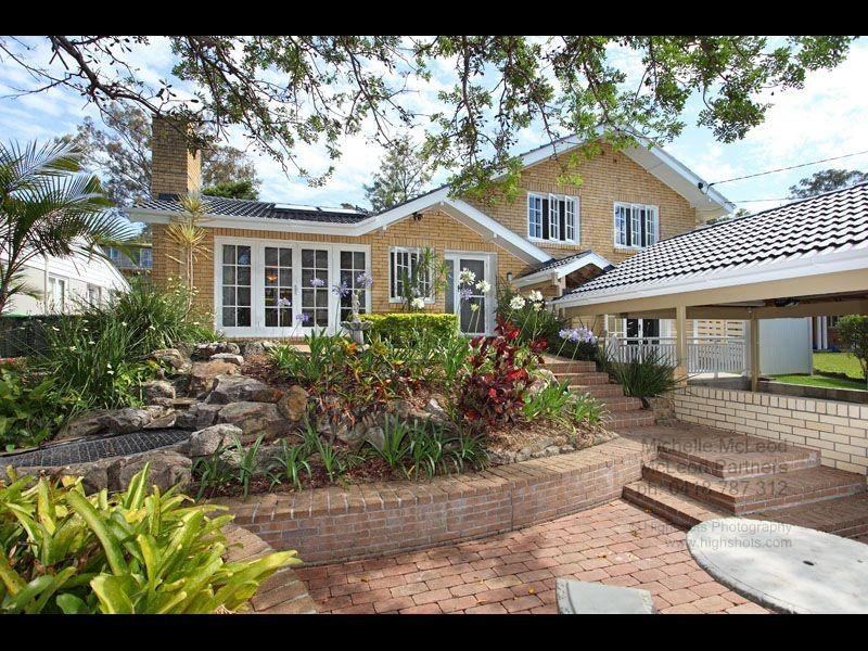 10 Mabb Street, Kenmore QLD 4069