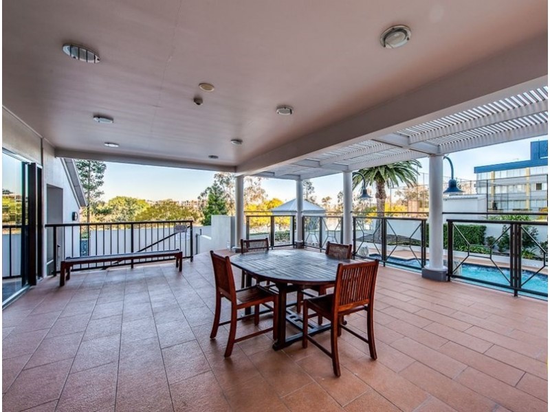 18/66 Dunmore Terrace, Auchenflower QLD 4066
