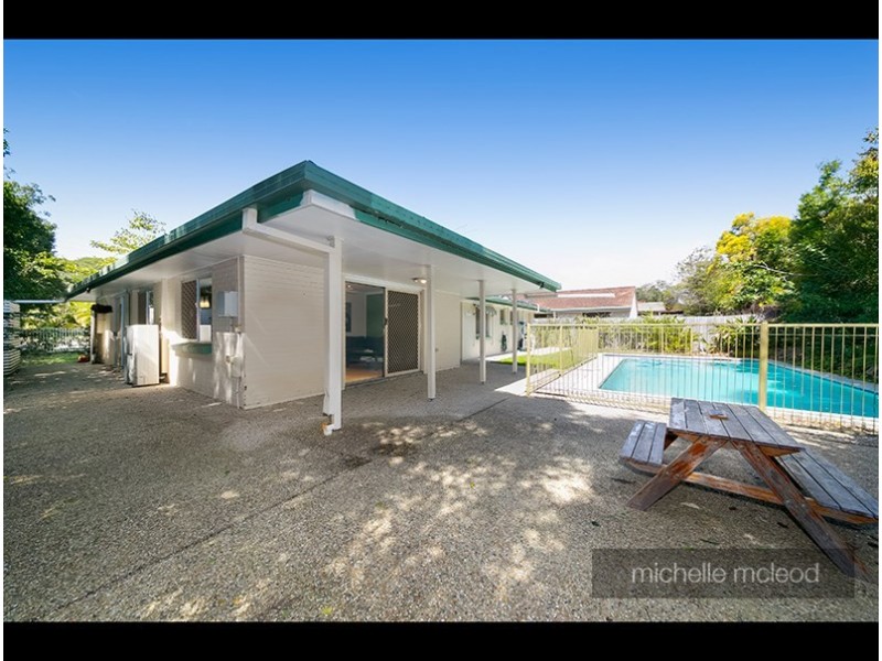 6 Karingal Street, Kenmore QLD 4069