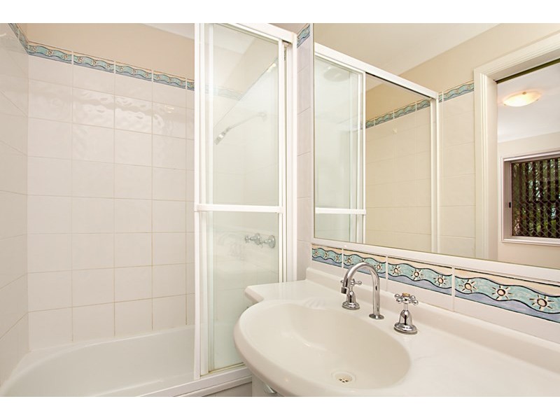 3/50 Macdonnell Street, Toowong QLD 4066