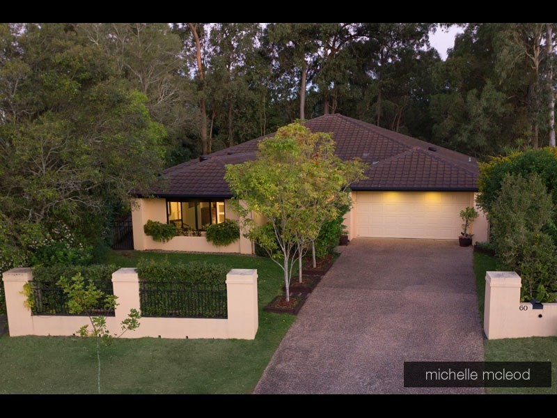 60 Goolman Street, Chapel Hill QLD 4069