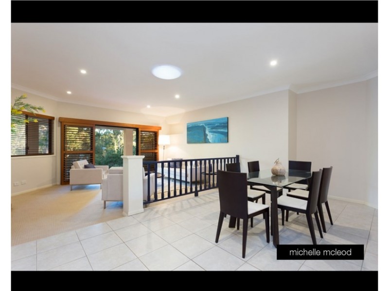 60 Goolman Street, Chapel Hill QLD 4069