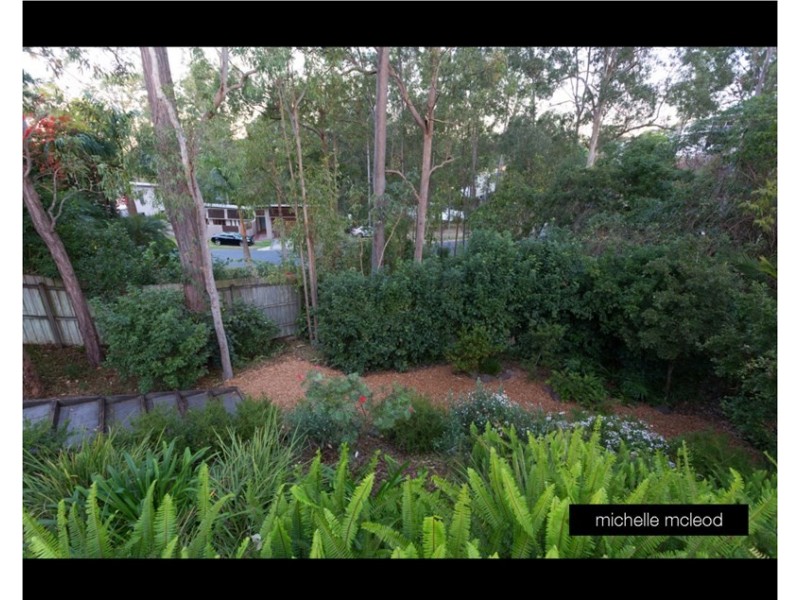 60 Goolman Street, Chapel Hill QLD 4069