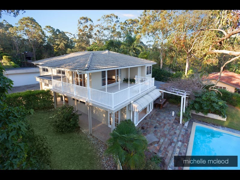 1 Rustic Street, Kenmore Hills QLD 4069
