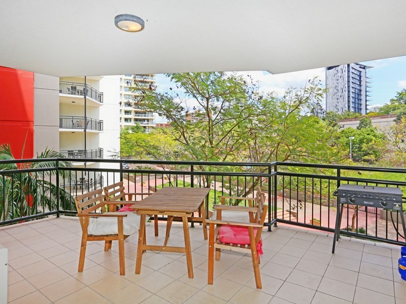 90/15 Goodwin Street, Kangaroo Point QLD 4169