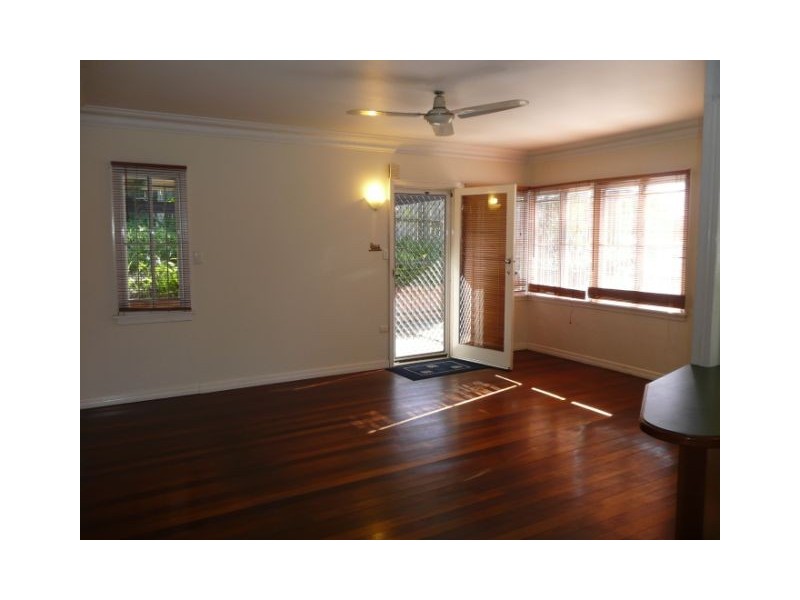 186 Jerrang Street, Chapel Hill QLD 4069