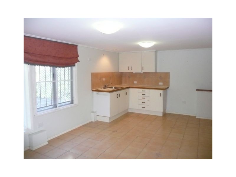186 Jerrang Street, Chapel Hill QLD 4069