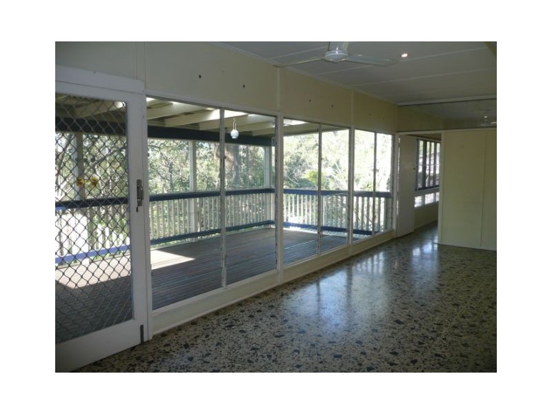 186 Jerrang Street, Chapel Hill QLD 4069