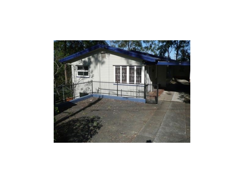 186 Jerrang Street, Chapel Hill QLD 4069