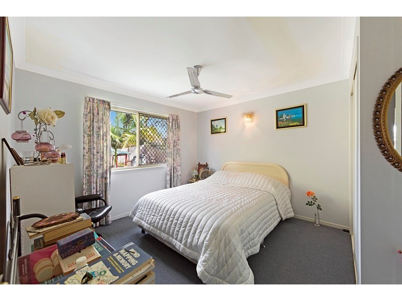 50 Chesterfield Crescent, Kuraby QLD 4112