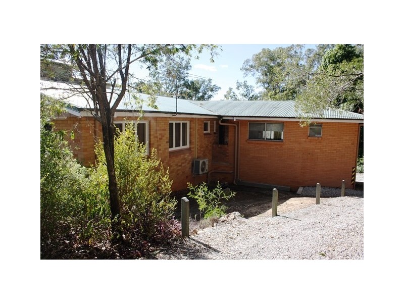 5 Norman Street, Fig Tree Pocket QLD 4069