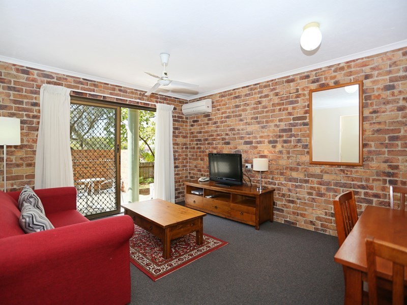 2/11 Ascog Terrace, Toowong QLD 4066