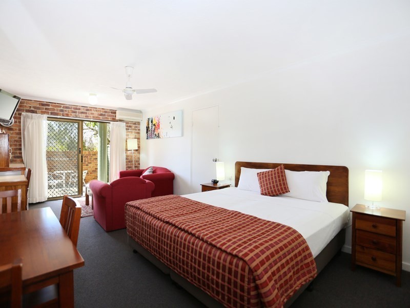 2/11 Ascog Terrace, Toowong QLD 4066