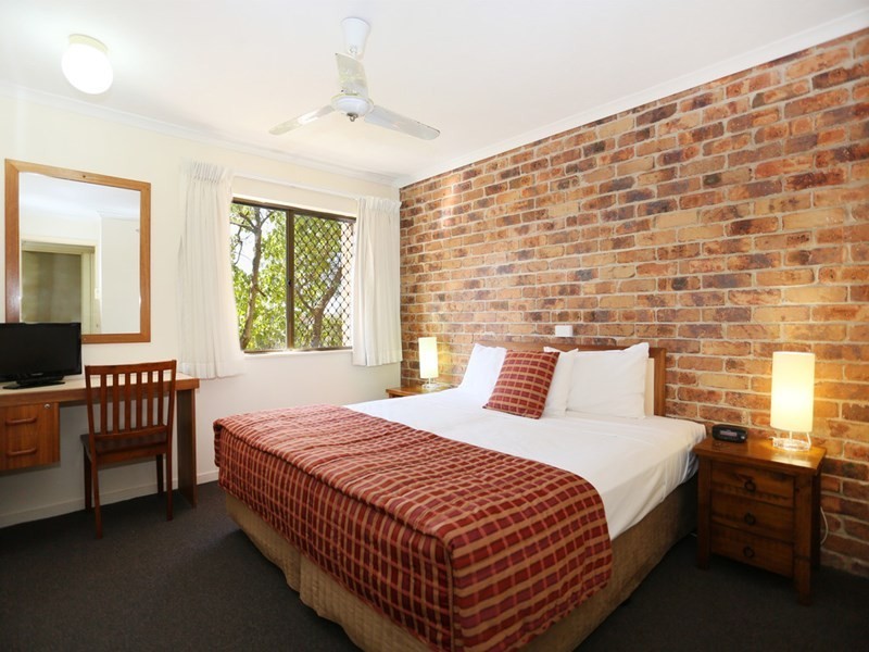 2/11 Ascog Terrace, Toowong QLD 4066