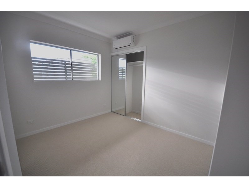 10/63 Sisley Street, St Lucia QLD 4067