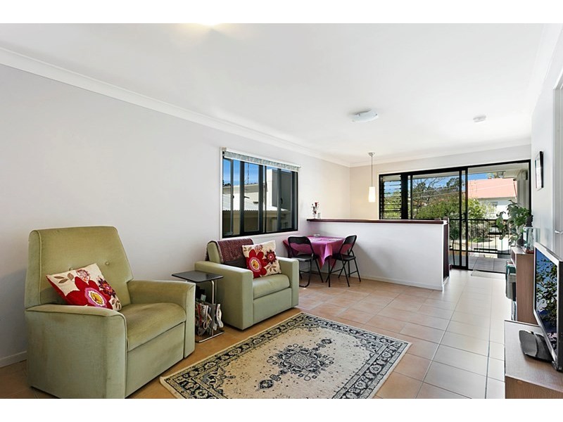 28 Baty Street, St Lucia QLD 4067