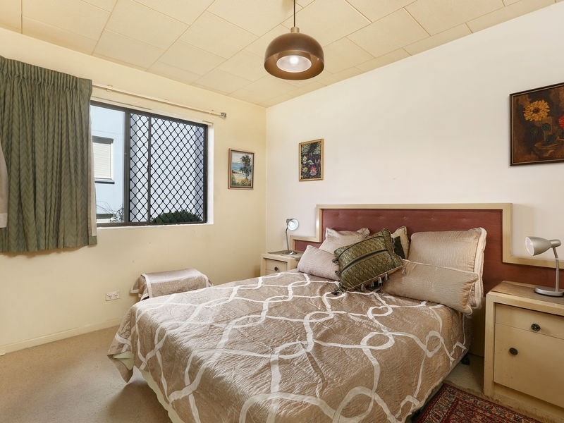 2/12 Patrick Lane, Toowong QLD 4066